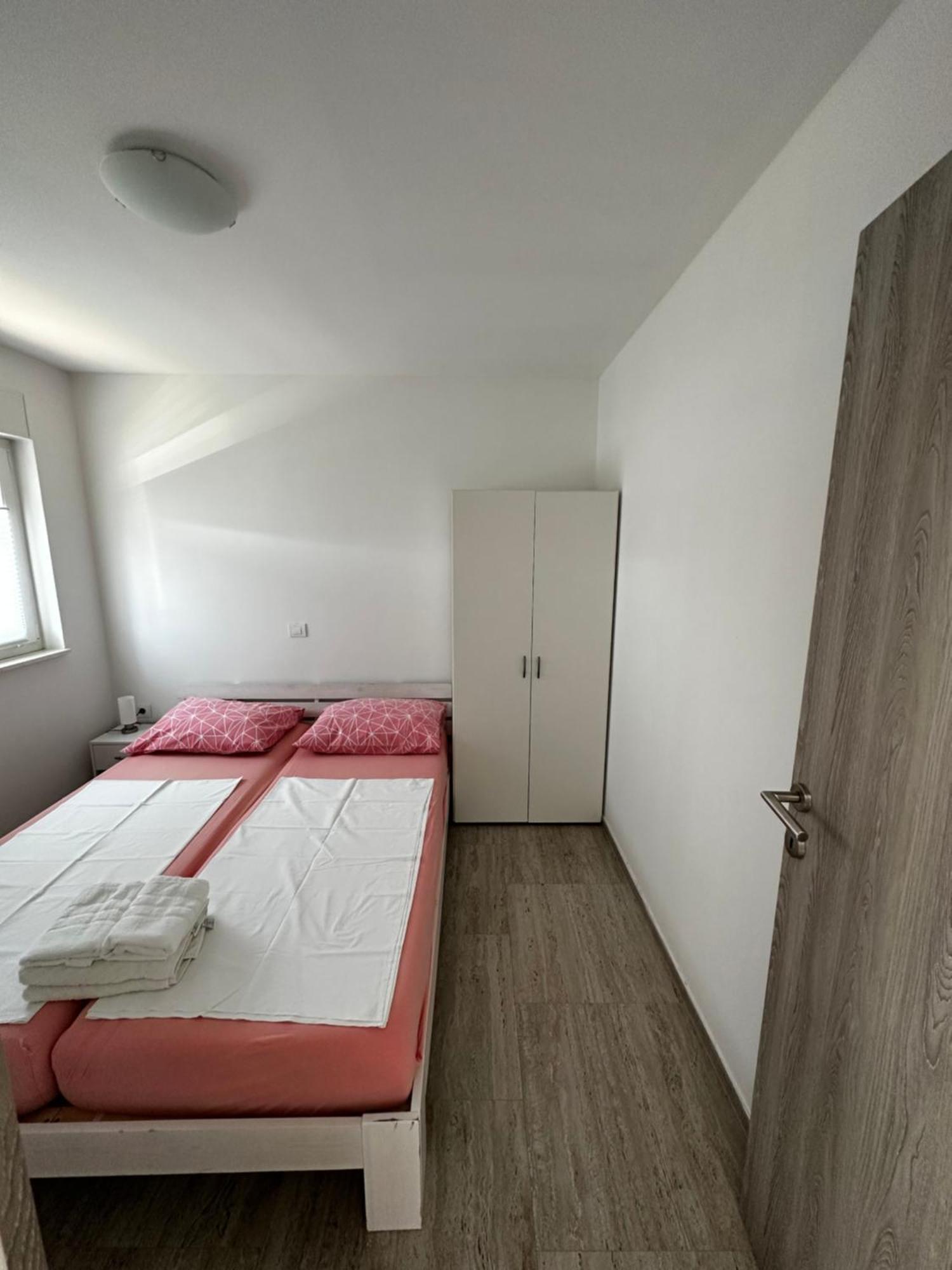 Apartmani Tamaris Murter Exterior foto